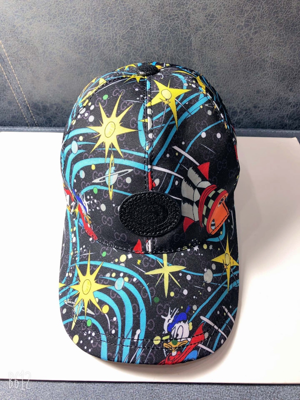 ブランド帽子背面デザイン